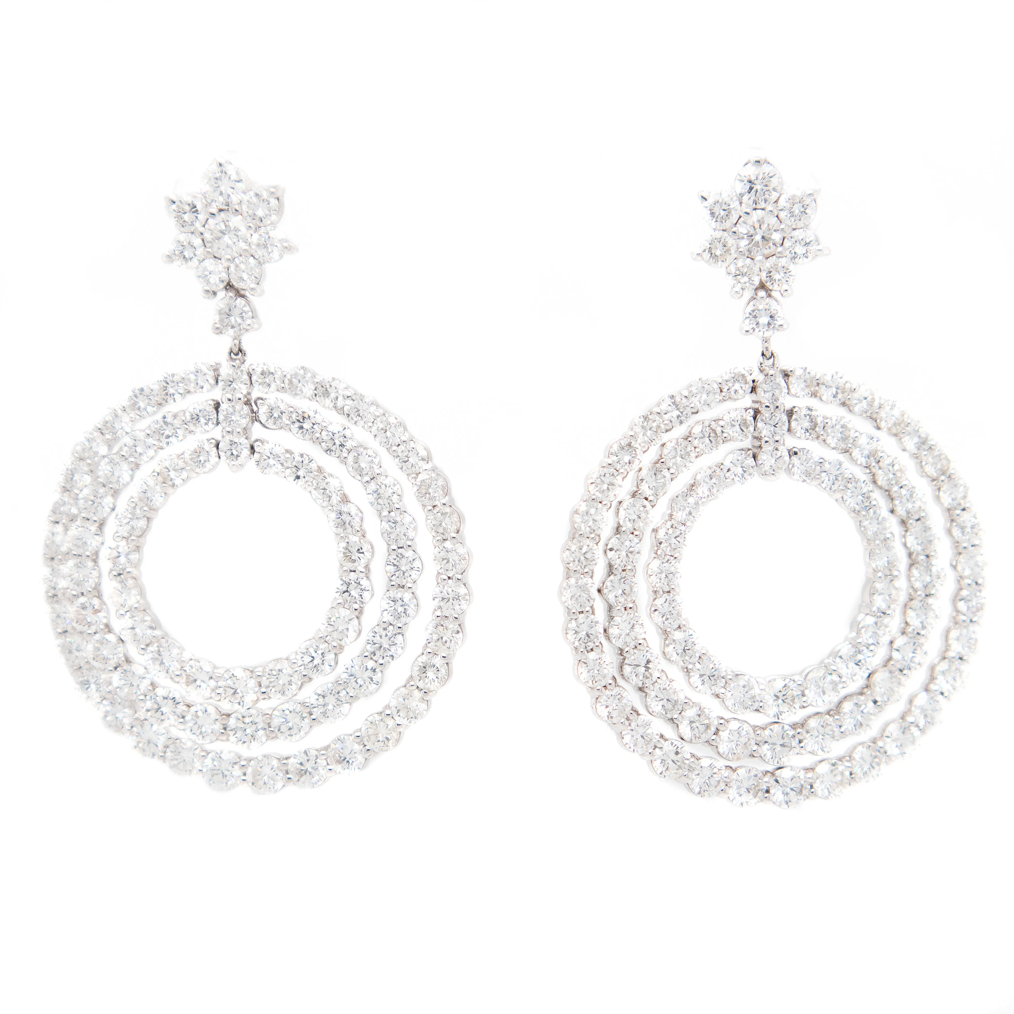 10.5ct 18K White Gold Diamond Circle Drop Earrings