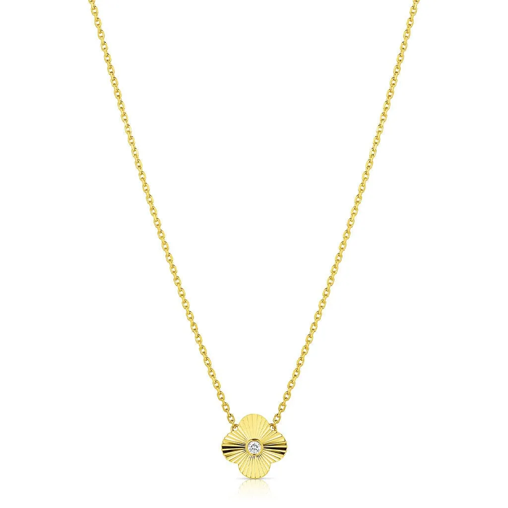 18kt Yellow Gold Diamond Fluted Quatrefoil Pendant Necklace