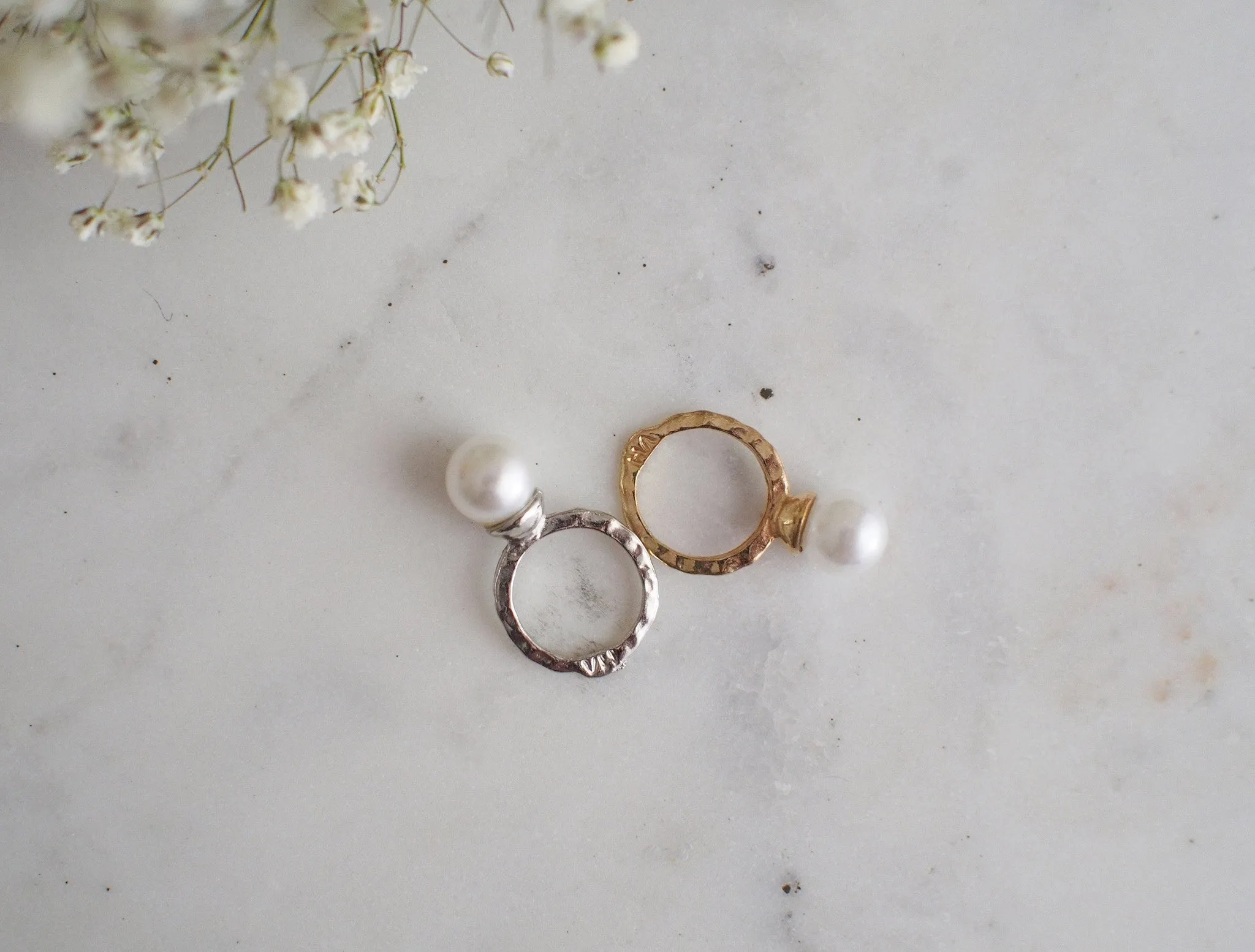 Alina Pearl Knuckle Ring