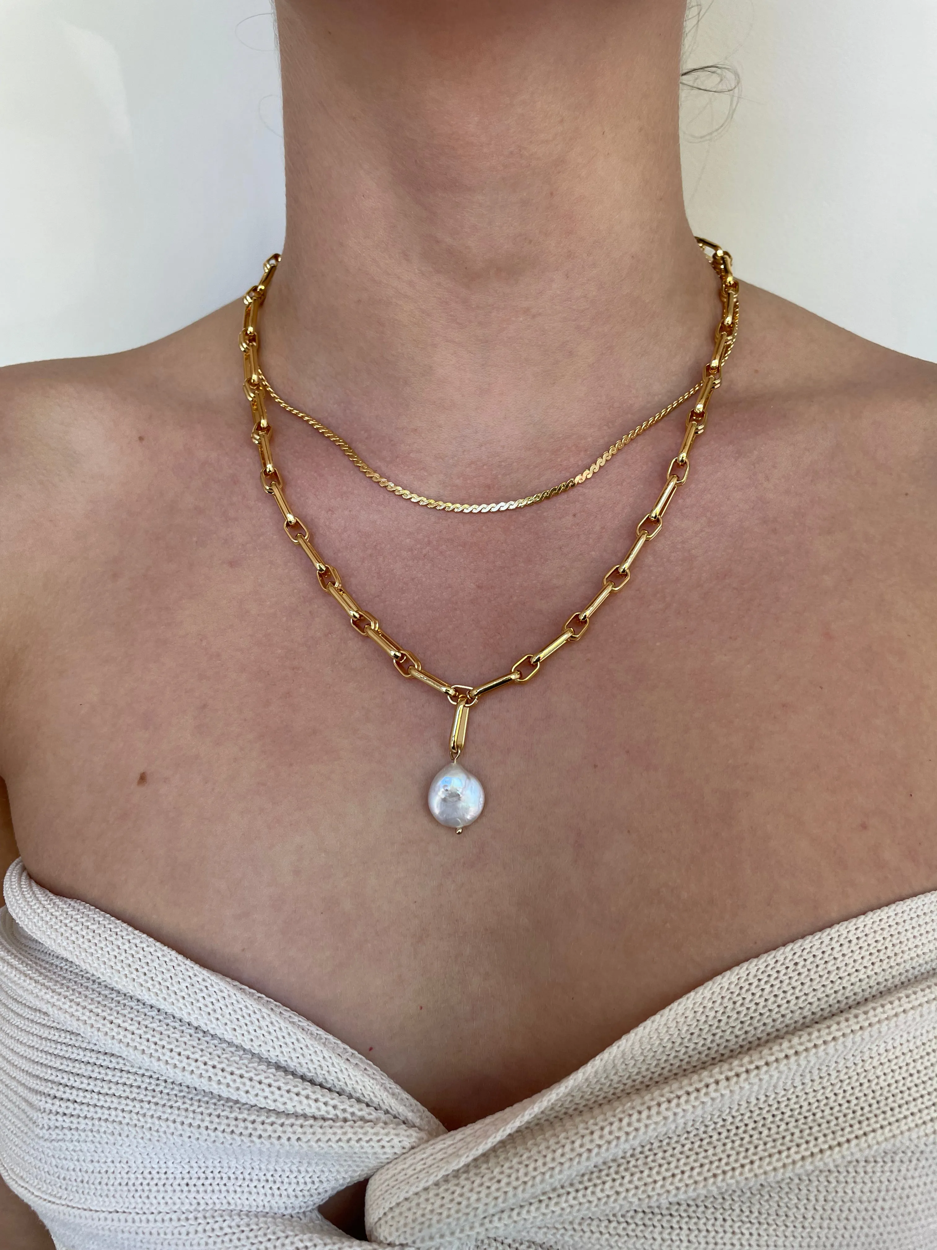 Charlotte Necklace - Gold