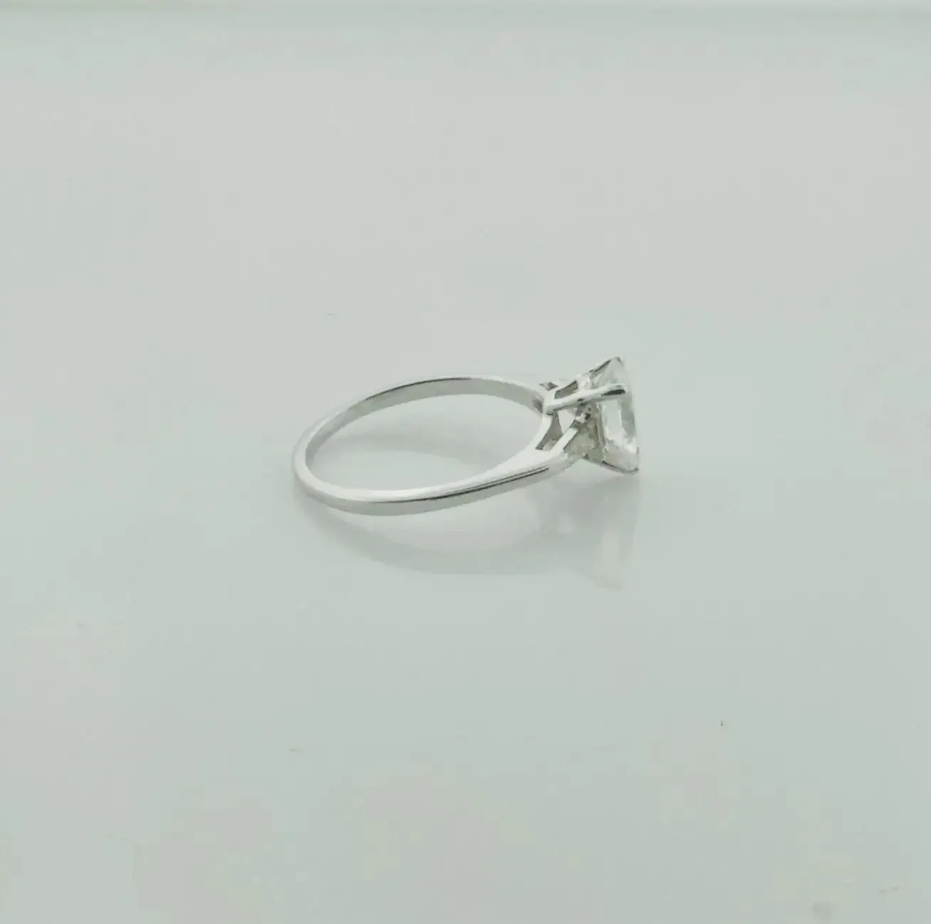 Classic Pear Shape Diamond Ring in Platinum 1.16 GIA F SI1