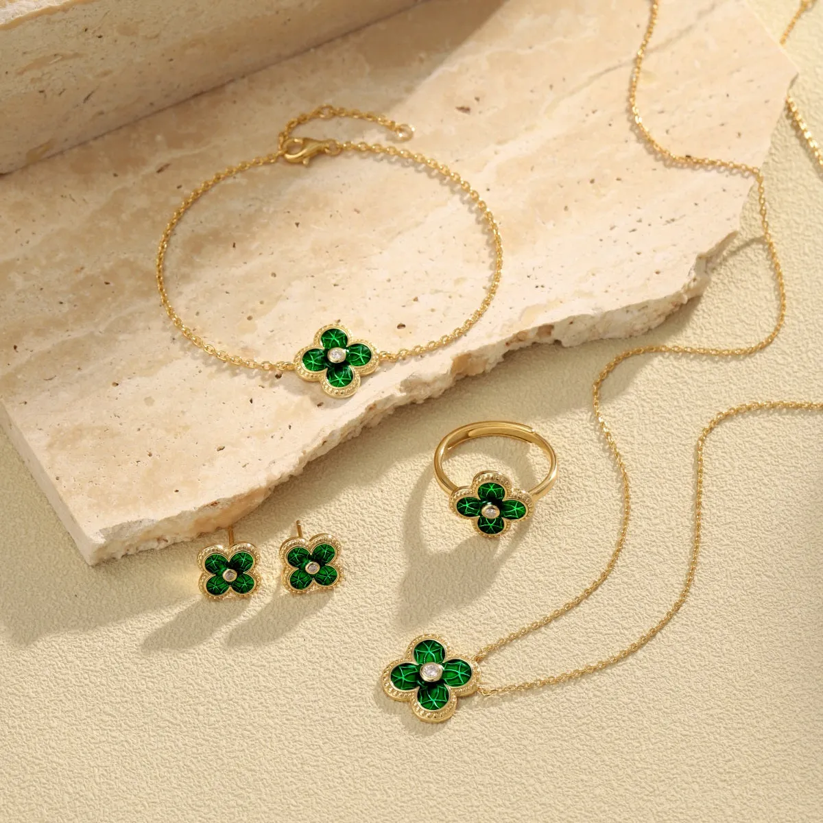 Emerald Green Four Leaf Clover Necklace