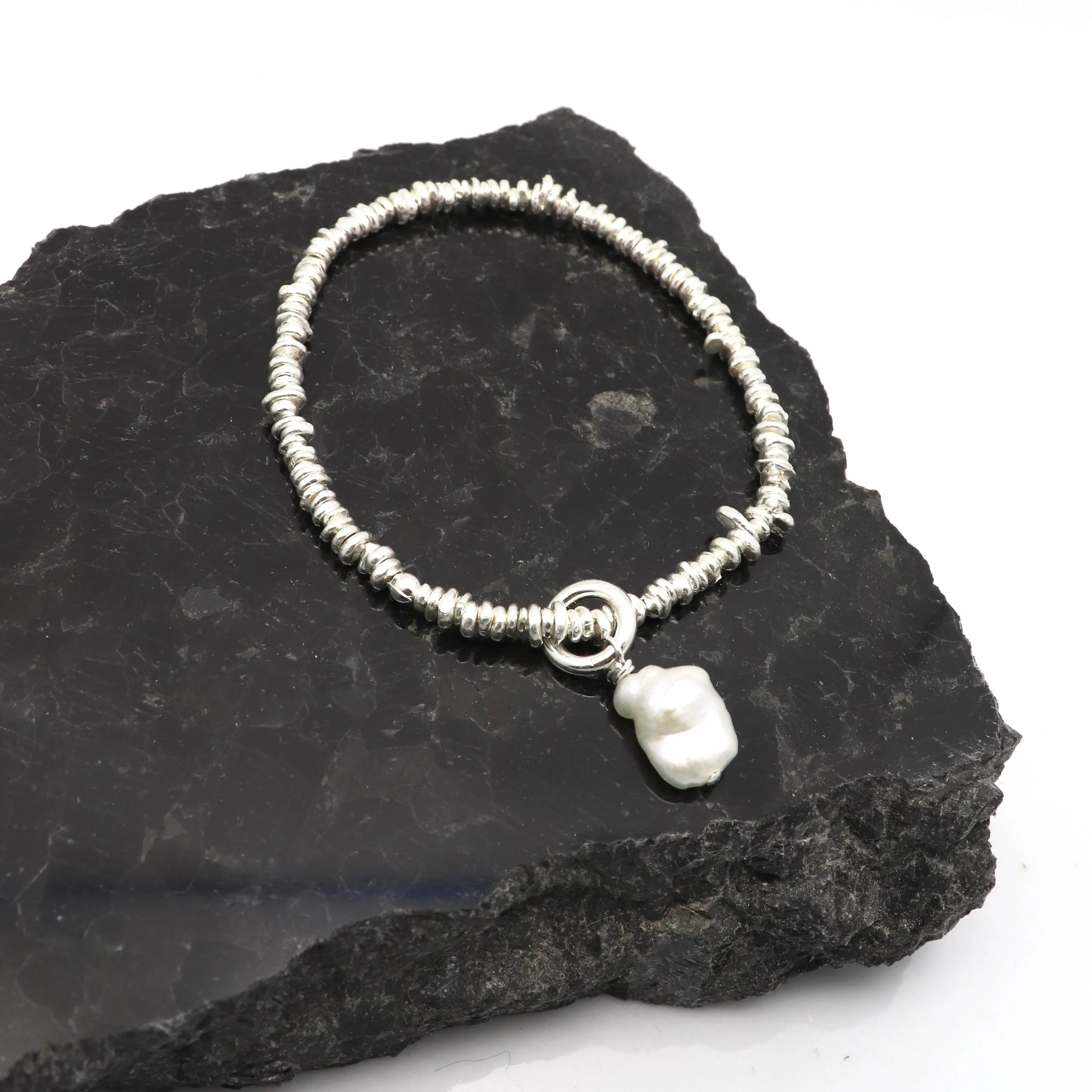 HERA Keshi Pearl & Fine Silver Freeform Nugget Stretch Bracelet