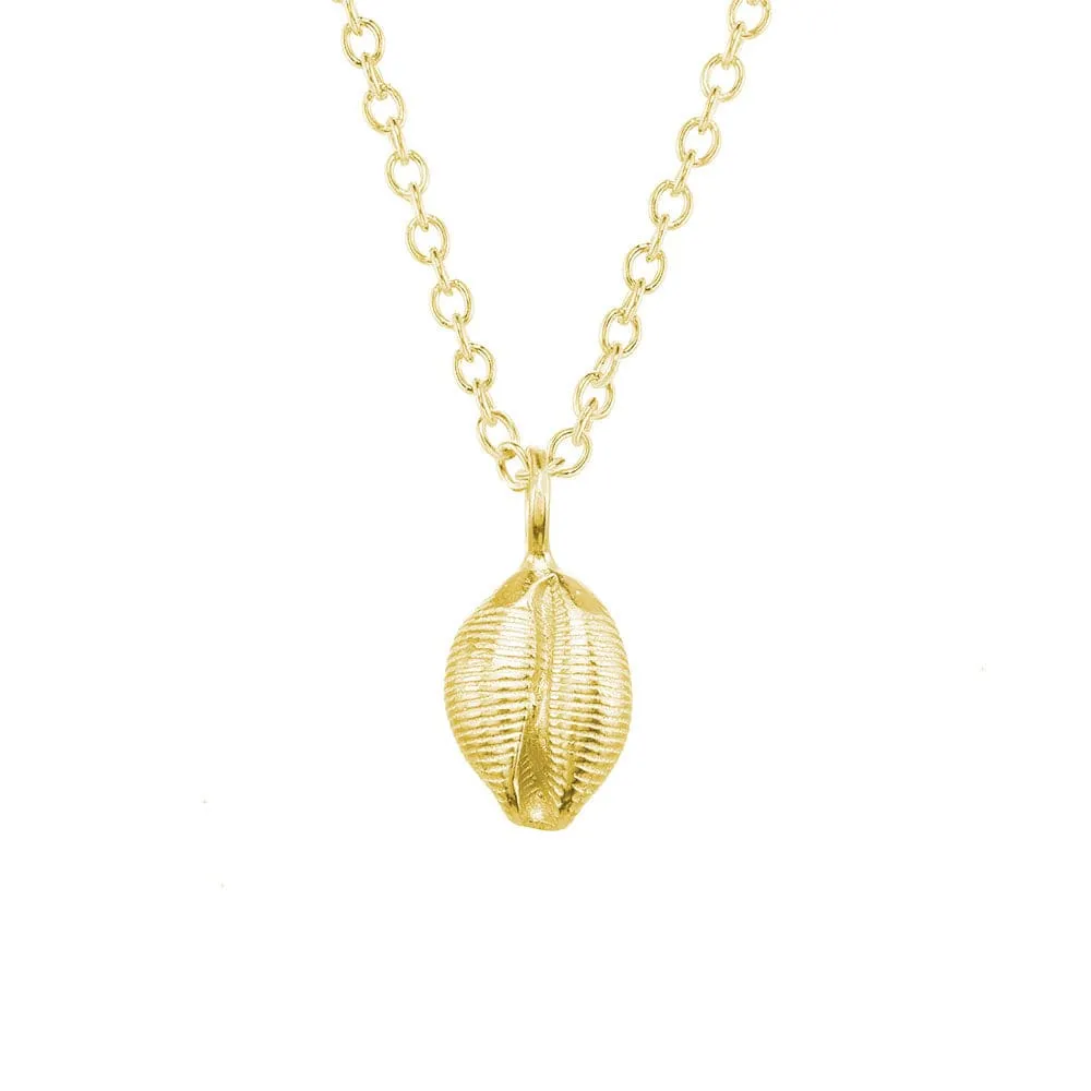 Kissing Shell Necklace In 18K Gold Vermeil