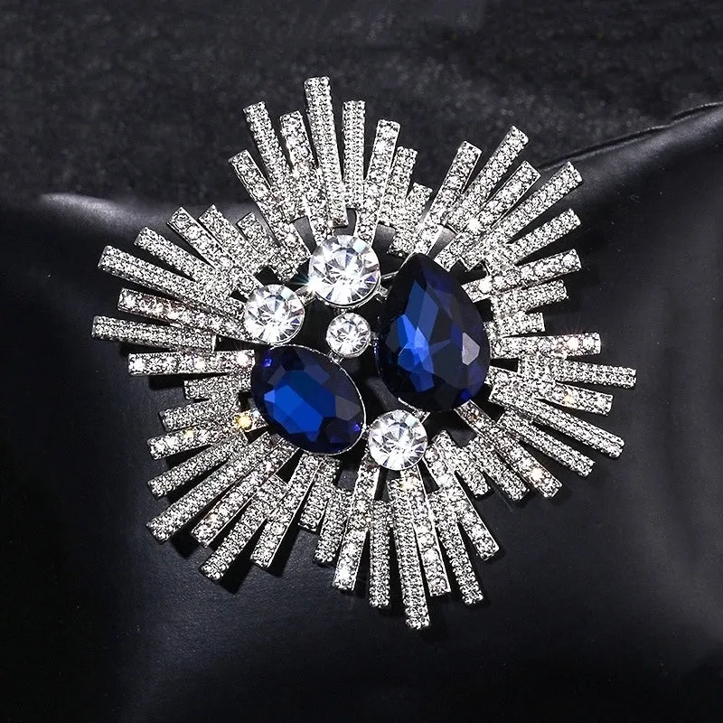 Luxurious Pin Flower Alloy Plating Artificial Diamond Women'S Brooches