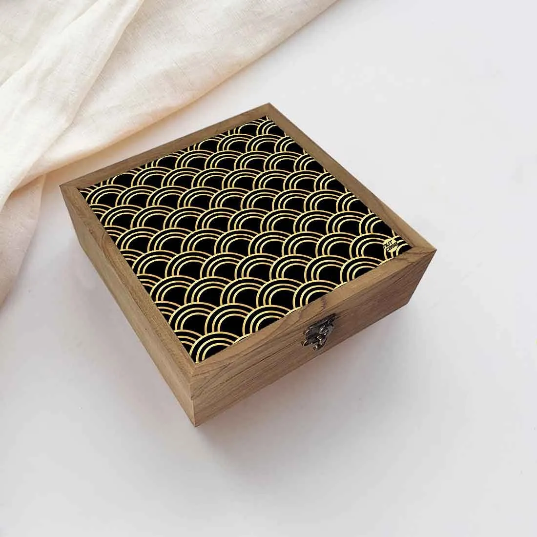 Nutcase Designer Jewellery Box Organizer with Big Grid - Golden Design Pattern