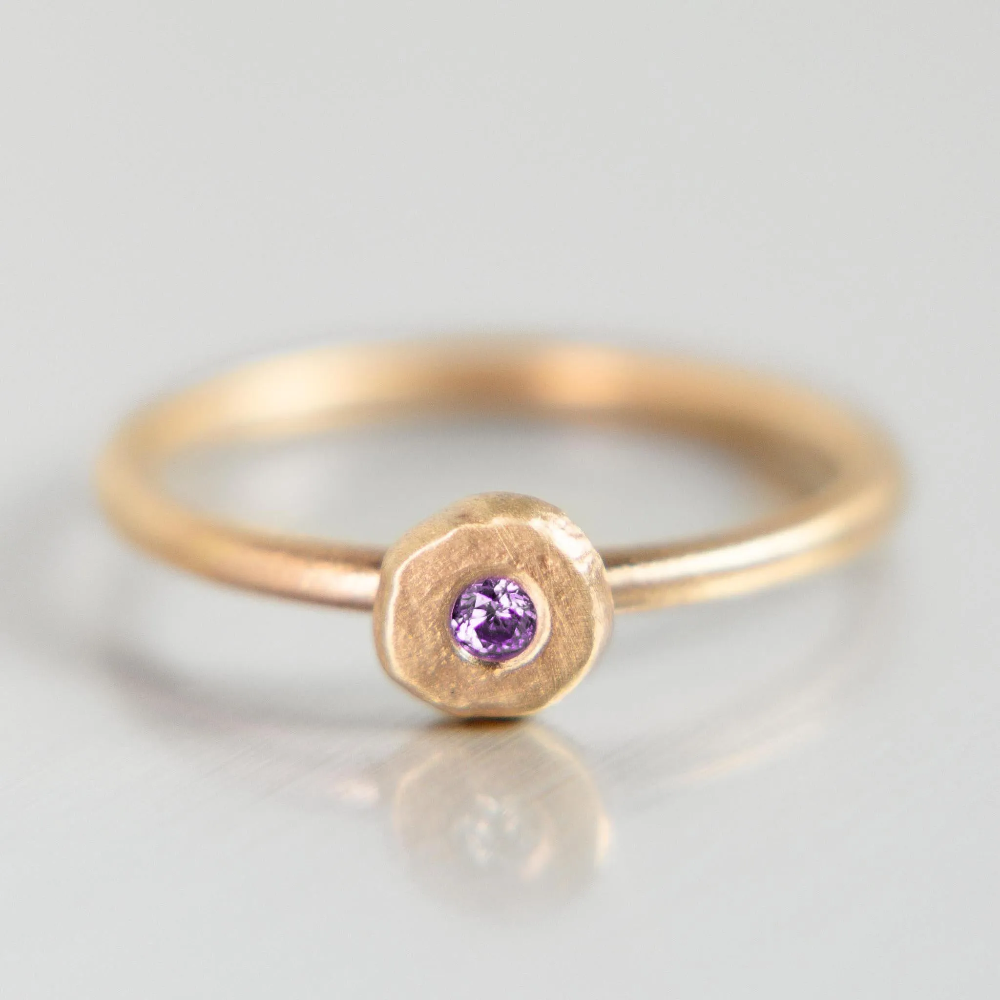 Pebble Ring in 14k Gold