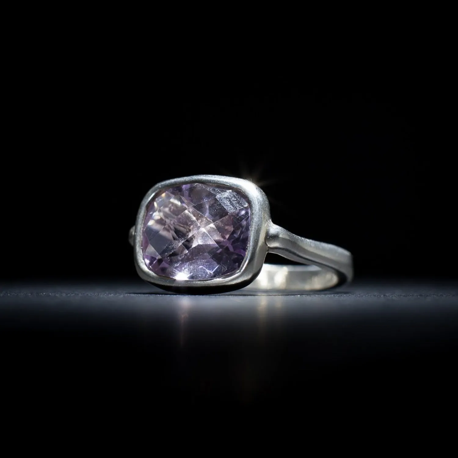 Royale Gemstone Ring