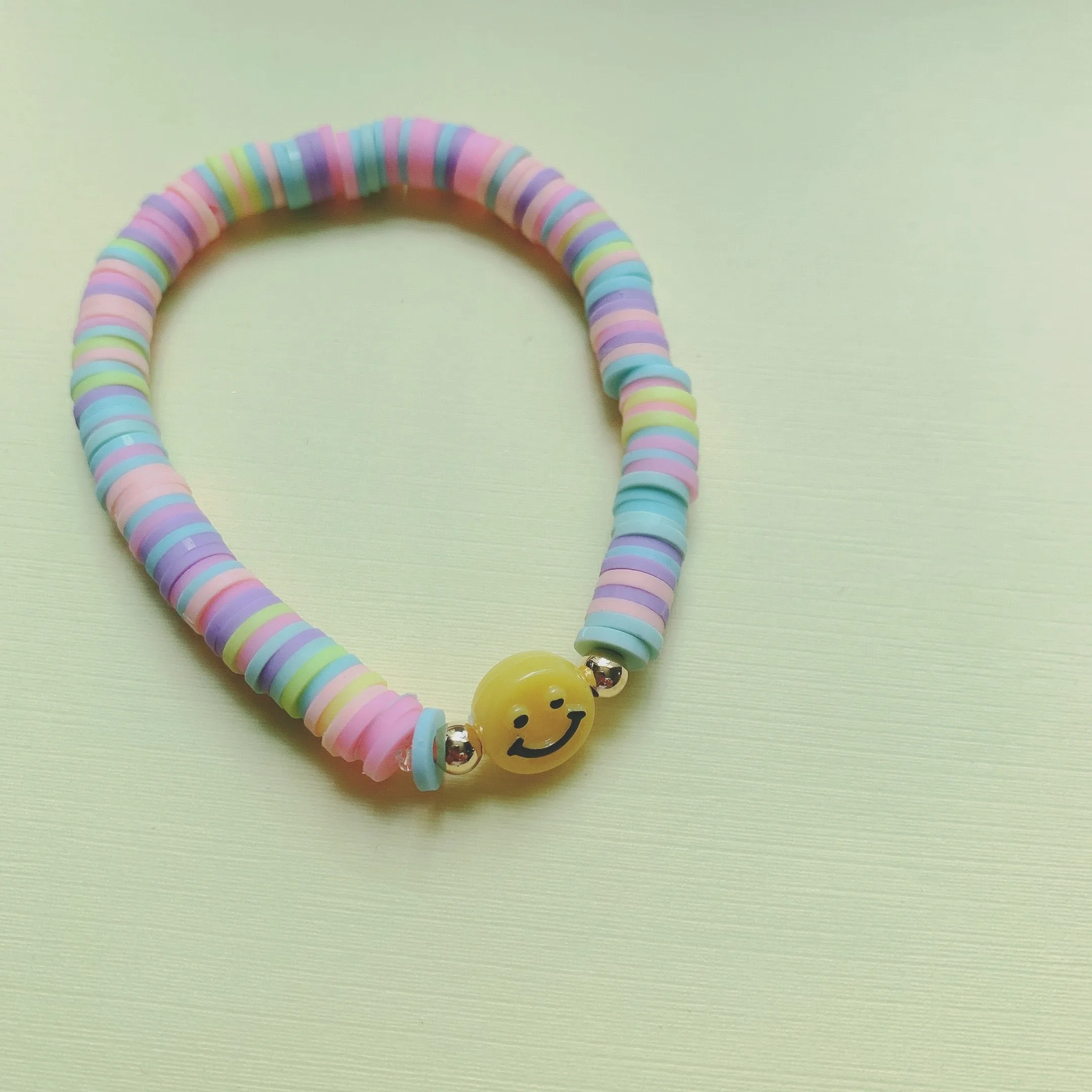 Smiley face pearl  stretchy bracelets