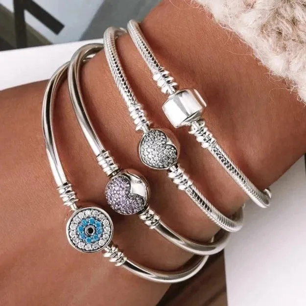 Trendy Round Charms Bangle Bracelet